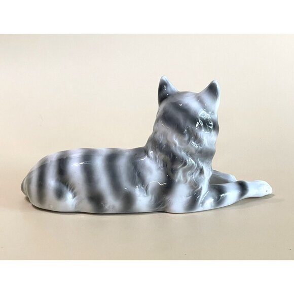 Vintage Thuringia Porcelain Tabby Cat Figurine Gray White Stripe Green Eyes Germ - Picture 5 of 7